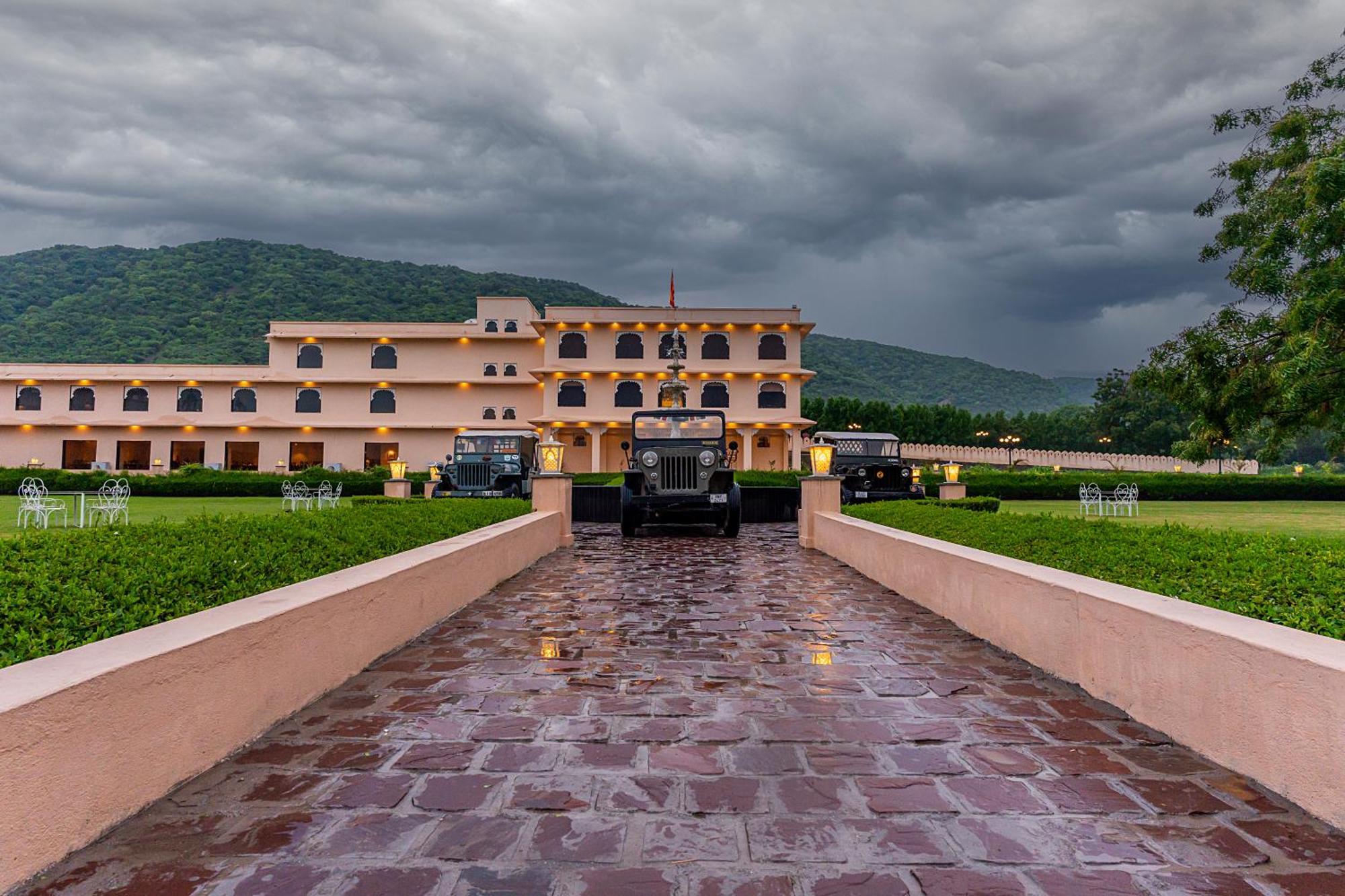 The Shakti Vilas By Trulyy Udaipur Exterior photo